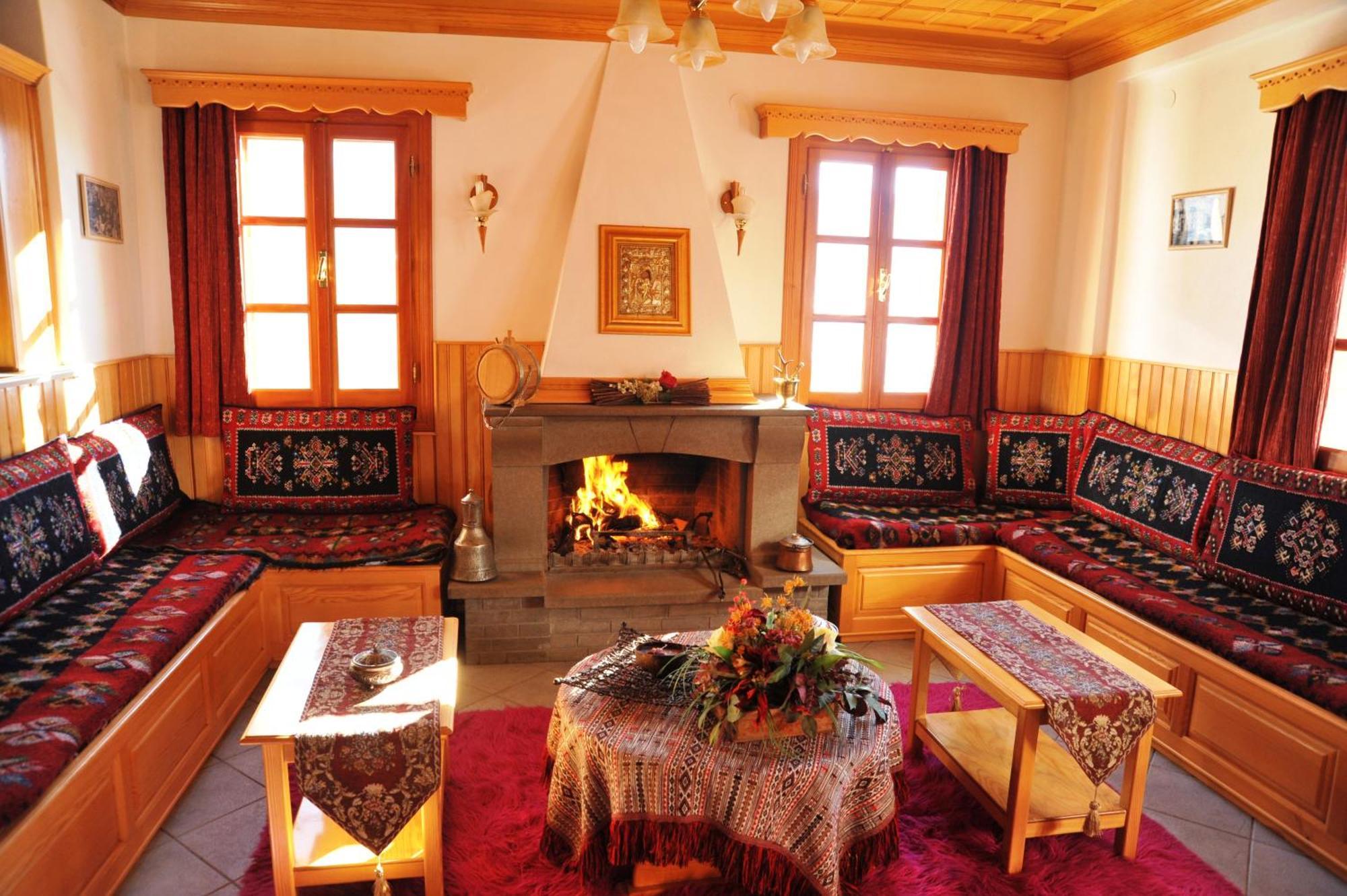 Hotel Anax Мецово Екстериор снимка